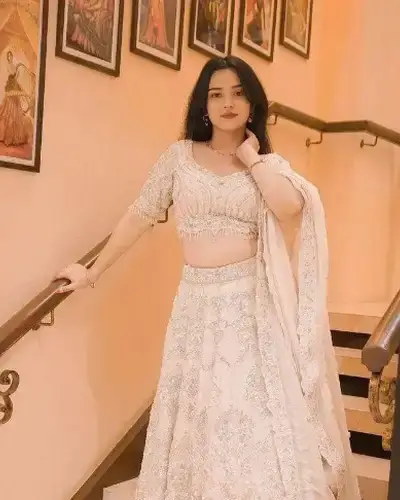 Escort Service In Hingna